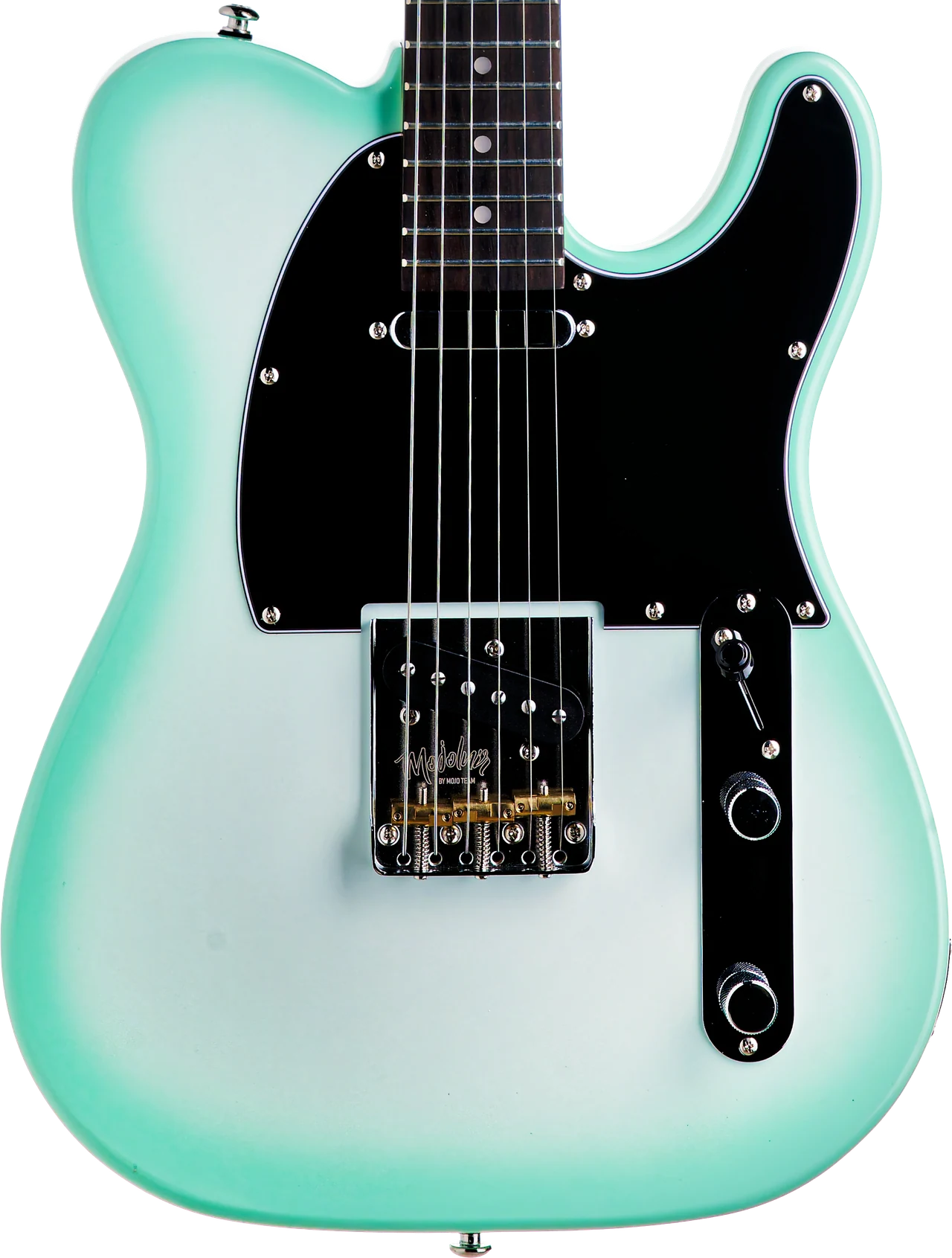 M40T(SG)のボディ。ブラックのピックガード